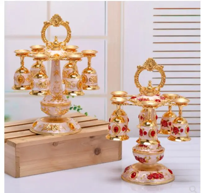 

Ashtray creative personality retro trend Multi-function anti-falling of round high-grade metal Practical windproof tea table