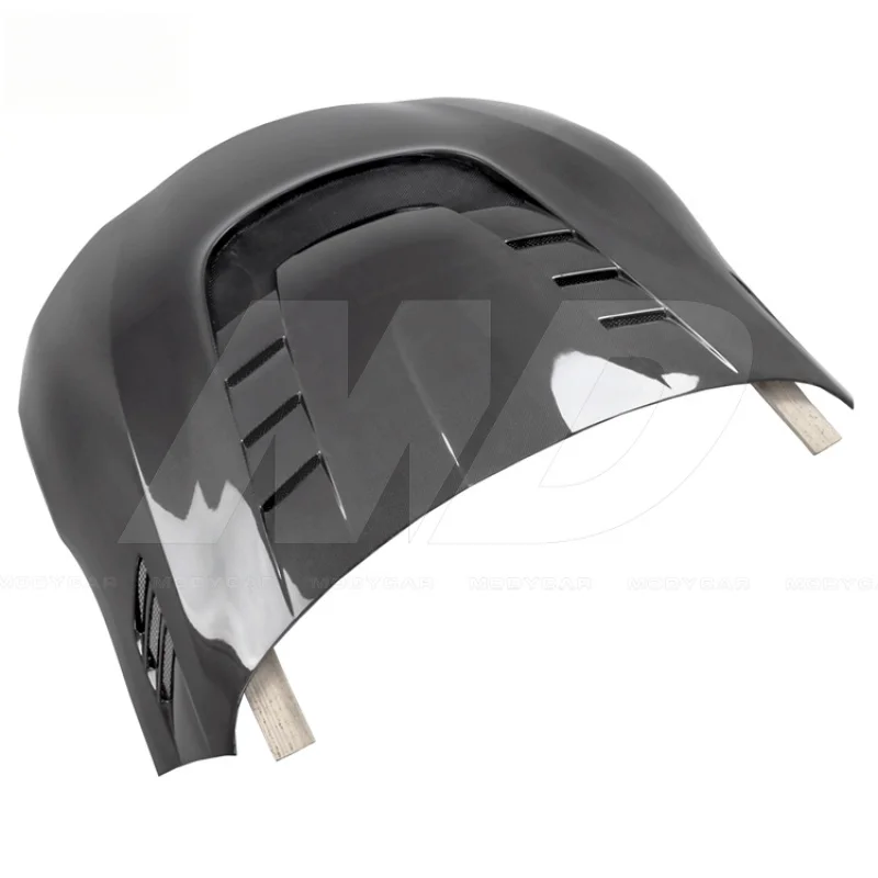 Фото Капот из карбона в стиле VRS для Toyota Supra A90 2019-2020 №2