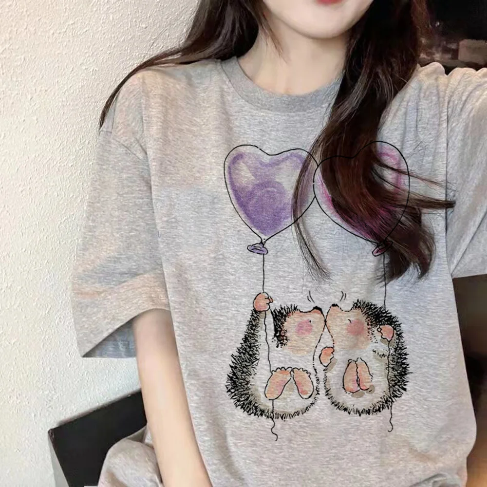 

Женская летняя футболка с рисунком ежика Y2K