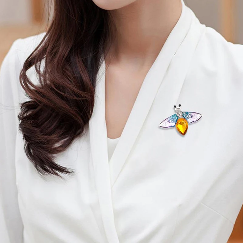 Винтажная брошь в виде насекомого Стразы акриловые крылья