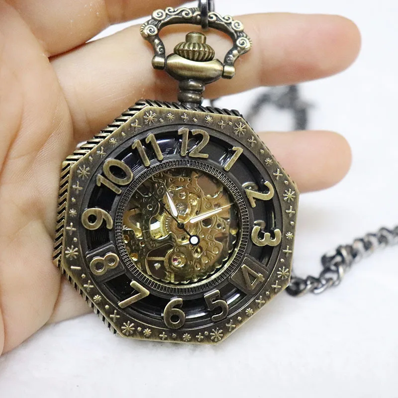 Luxury Bronze Mechanical Pocket Watch for Men Women Hollow Big Number Steampunk Case Dial Fob Chain Pendant Clock for Collection