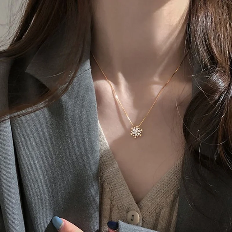 

Disney Sweater Chain Rhinestone Snowflake Necklace Female Clavicle Chain925Silver Light Luxury Temperament Girlfriend Gifts