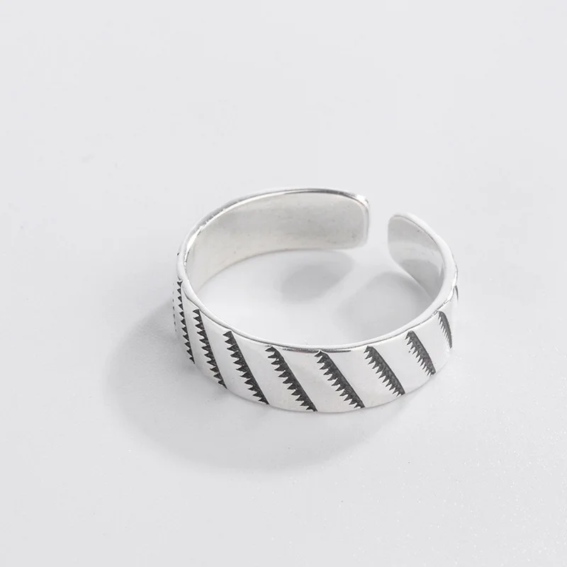 

Кольцо из стерлингового серебра в стиле ретро с диагональным переплетением