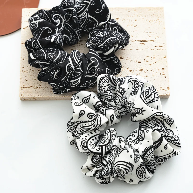 

Vintage Hair Circle For Women 2022 Girls Simple Large Intestine Hair Rope Elastic Hair Bands Fashion Geometric Hair Accessories