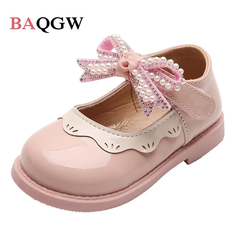 

Кроссовки детские кожаные с бантом и жемчугом, на плоской подошве