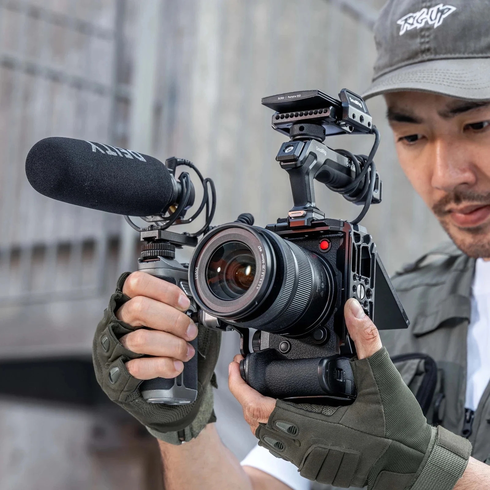 Ручной комплект SmallRig Camera Cage для Panasonic LUMIX S1R II/S5 IIX/G9 II совместимый с быстросъемной