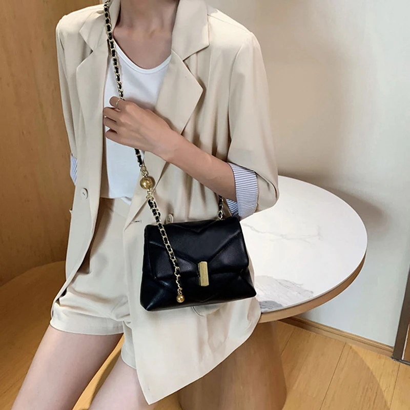 

New Designer Chains Crossbody Bags For Women Fashion Diamond Lattice Shoulder Bags 2021 New Soft Women Messenger Bags Totes