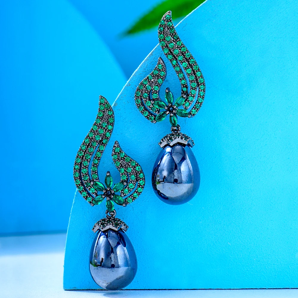 

Soramoore Flower Pearl Drop Dangle Earrings For Women Wedding Bridal Jewelry aretes de mujer modernos Sweet Romantic Shiny CZ