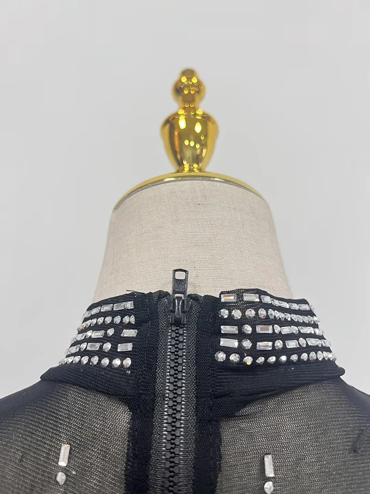 TWOTWINSTYLE Новый лоскутный комплект из двух предметов с бриллиантами для женщин топ