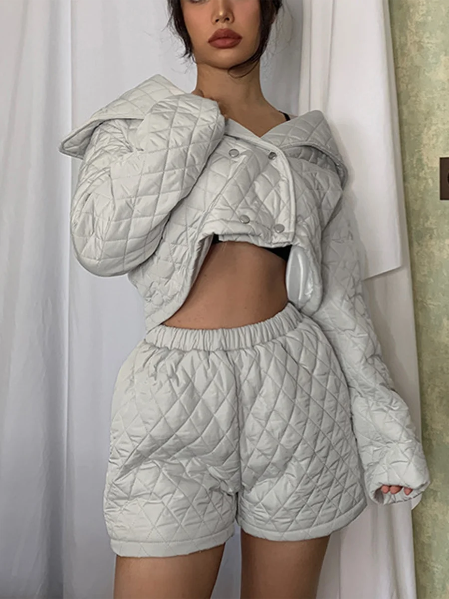 

Women winter new fashion warm clothing suit solid color diamond jacquard long sleeve lapel button jacket and shorts