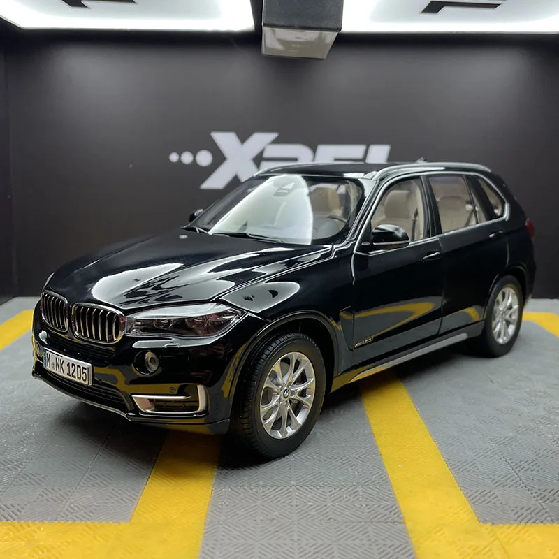 Коллекция полноразмерных моделей автомобилей из сплава Paragon 1:18 X5 F15