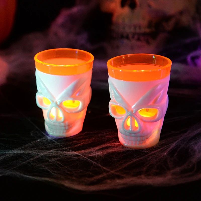 

Halloween LED Skull Head Wine Cup Luminous Skeleton Water Drink Cup Haunted House Horror Props Halloween Party Bar Decorations