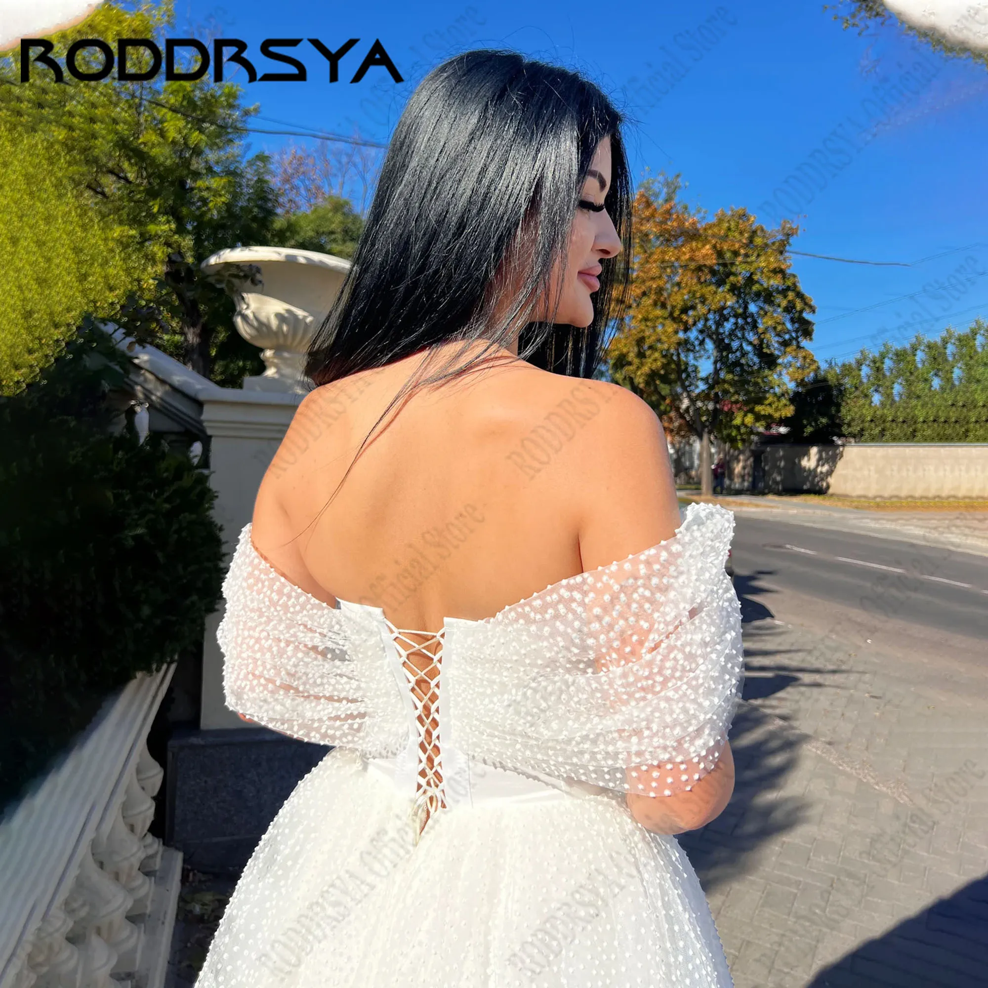 Фото Женское свадебное платье с открытой спиной RODDRSYA, короткое ТРАПЕЦИЕВИДНОЕ ПЛАТЬЕ с открытыми плечами, со шнуровкой, индивидуальный Короткая милая, обнаженное свадебное платье, обнаженное плечо, шрифтовое платье, сва №5
