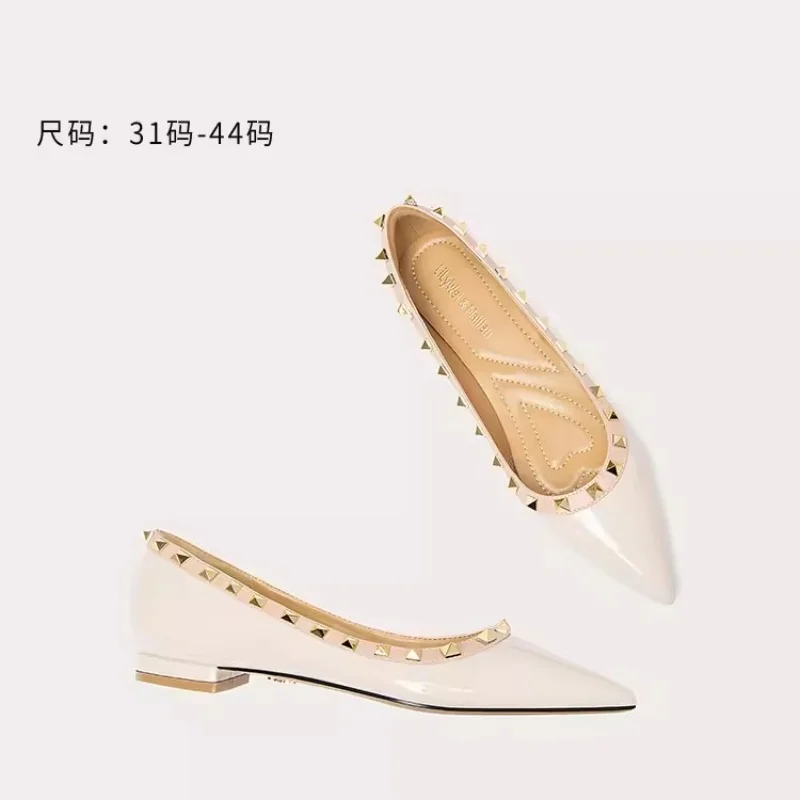 Рисунок 2 - Сандалии женские на низком каблуке