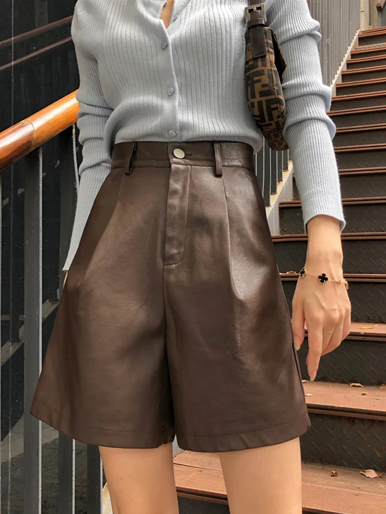 

Шорты-бермуды из ПУ кожи, с завышенной талией