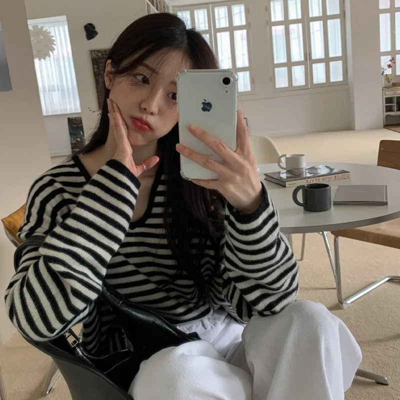 

The spot! Contracted languid is lazy leisure striped v-neck wool coat