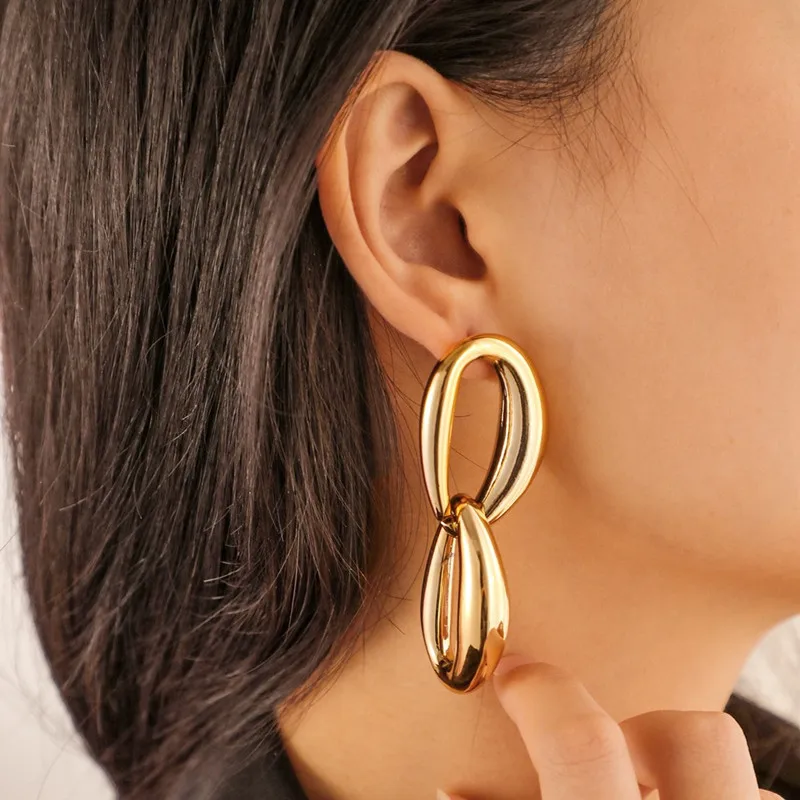 

2023 New Fashion Show Chunky Gold Two Big Hoops Ear Stud Huggie Ear Drop Dangle Statement Bold Chain Earring Jewelry For Women