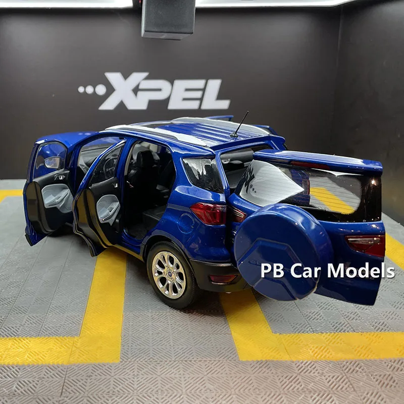 1: 18 оригинальная модель автомобиля Yibo ECOSPORT SUV из сплава + небольшой подарок