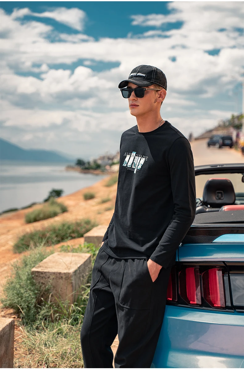 

Мужская хлопковая футболка с длинным рукавом, круглым вырезом и принтом