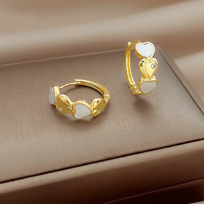 

South Korea Fashion Simple Exquisite Sweet Design Copper Love Ear Button Gift Banquet Women Jewelry Earrings 2022