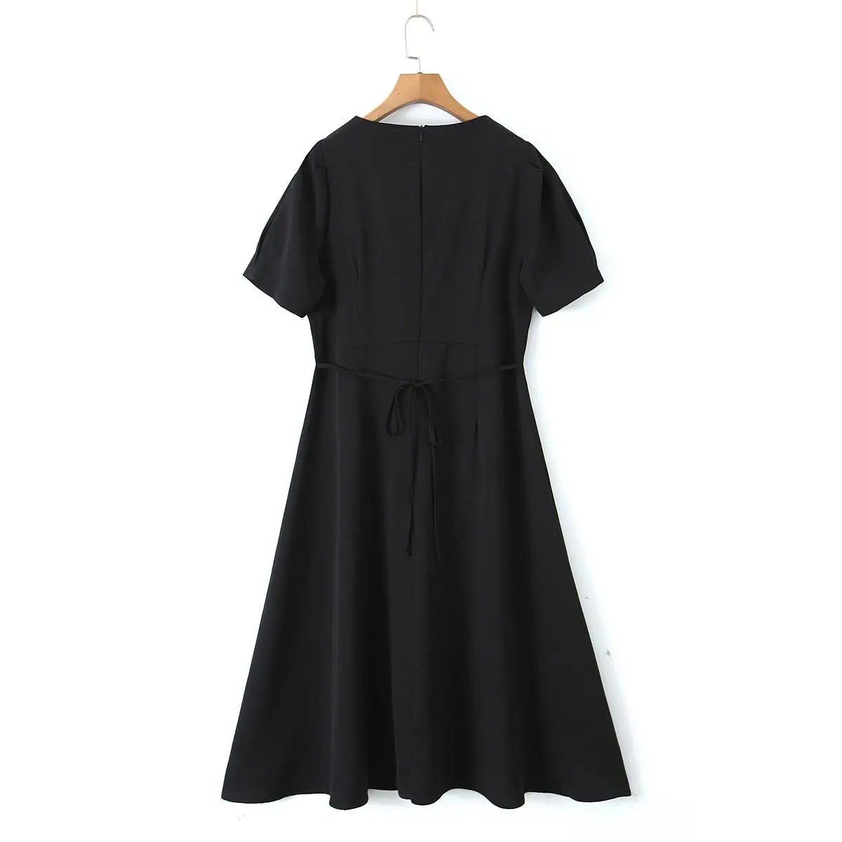 Good Quality Plus Size Dress Women Clothes 2023 Summer French High Waist Embroidered Peter Pan Collar One-Piece Oversized Curve