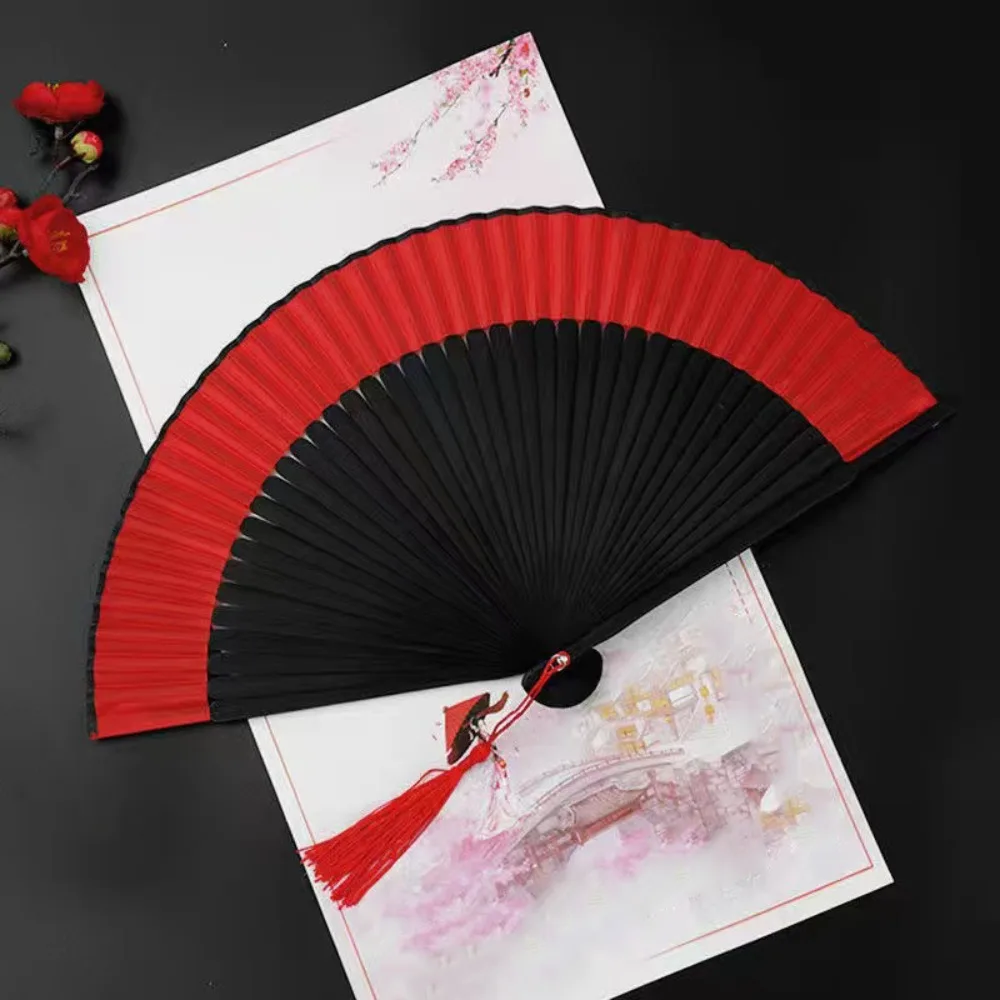 

Складной веер с цветочным принтом