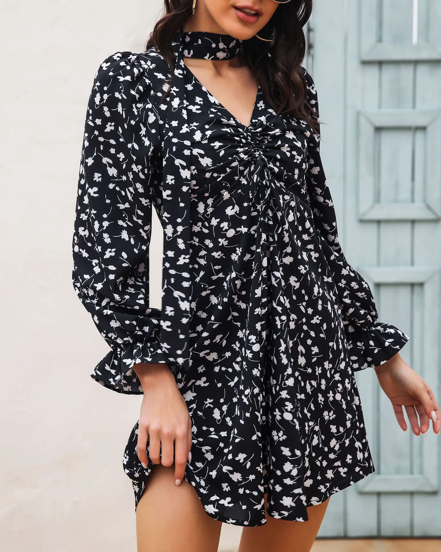 

Elegant White Floar Print Chiffon Mini Dress Women Autumn Winter Fashion Flare Sleeve Draw String Dresses Ladies Black