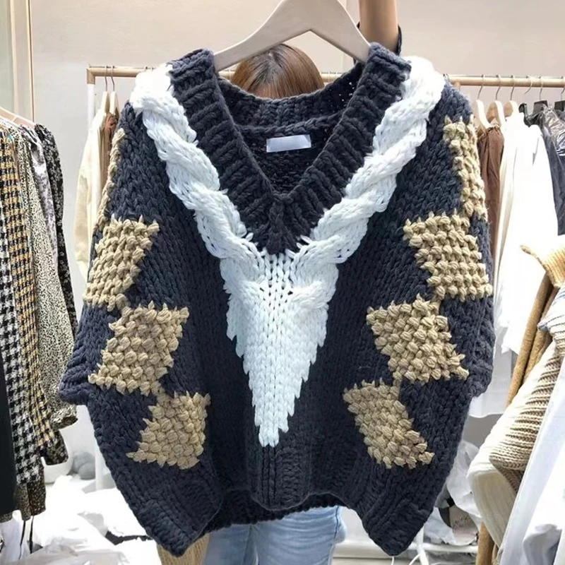 

Women Sleeveless Pullover Vintage Argyle Sweaters Autumn and Winter Sweater Vest Twist V-neck Loose Knit Vest Sweater Tops 23001