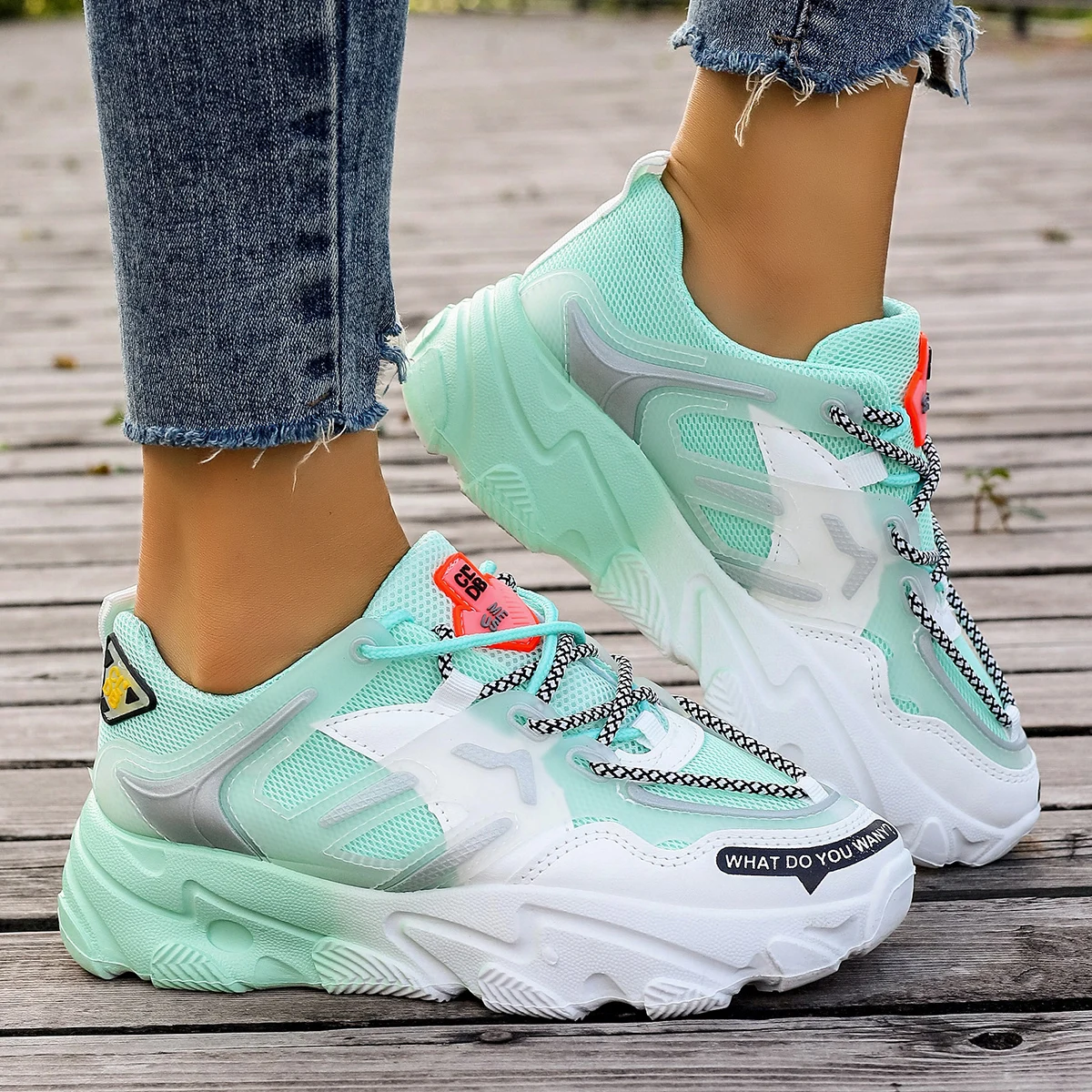 Кроссовки на платформе женские новые дышащие нескользящие туфли для пар женская