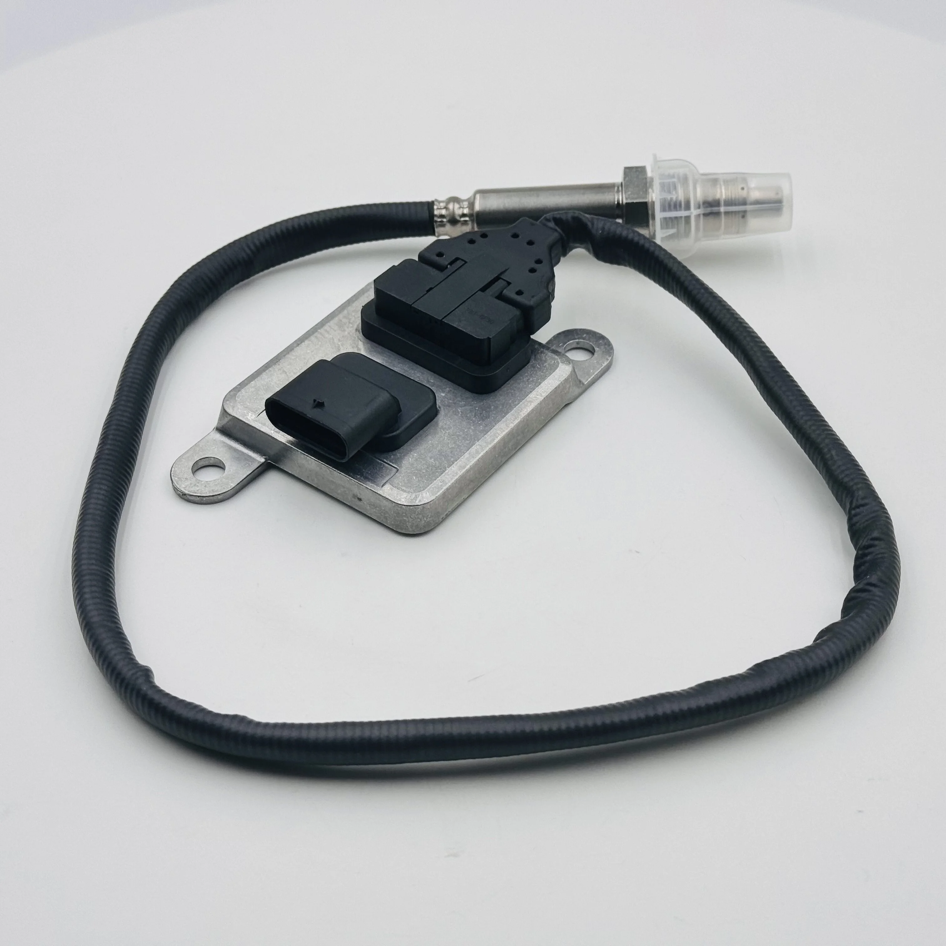 Азотный кислородный датчик A0009058411 12 В для Mercedes W222 V222 X222 NOx Sensor