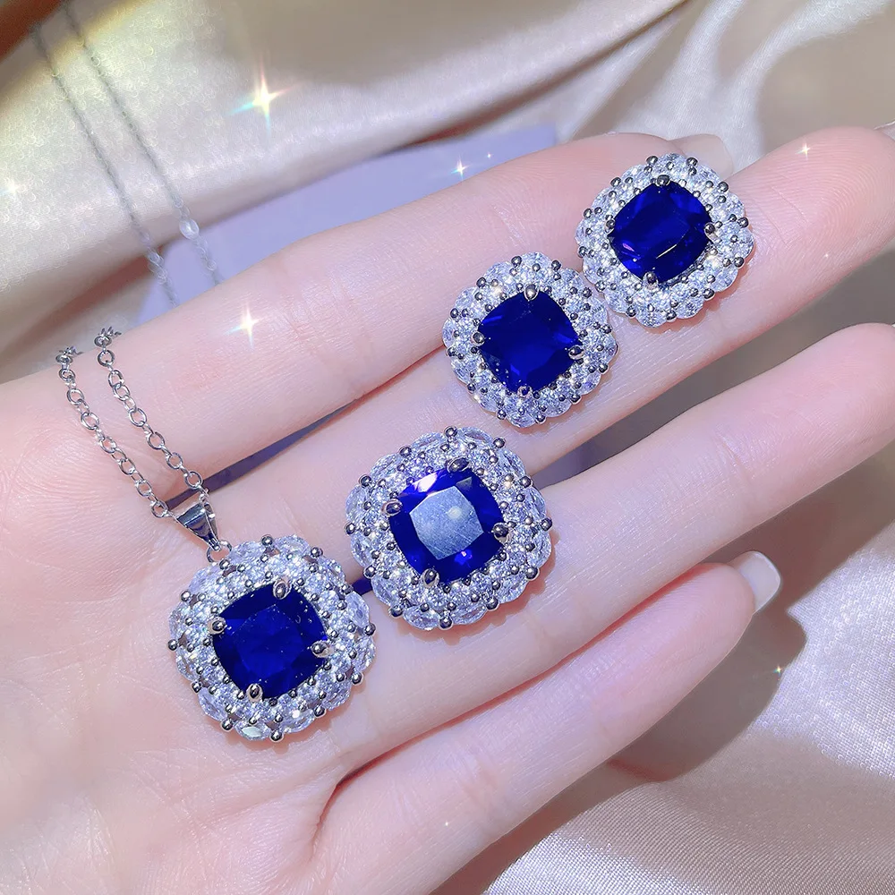 

Luxury Blue Zircon Jewelry Three-piece Set for Women's Sparkling Blue Zircon Ring Necklace Earrings Wedding Bridal Jewelry Set