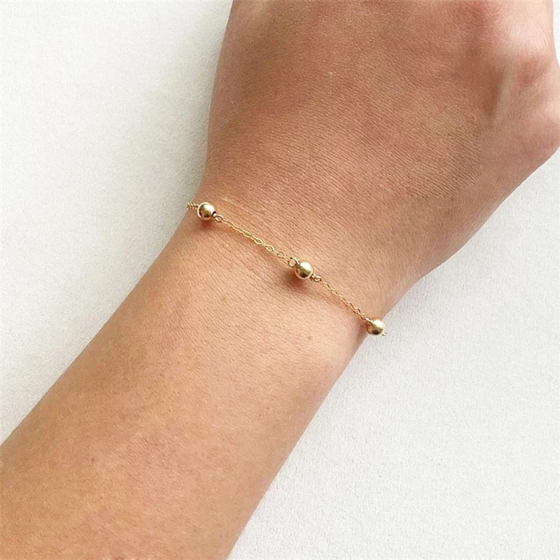 Браслет из бусин наполненных золотом 14K ручной работы с винтажными подвесками бохо для женщин, подарок для подружки невесты.