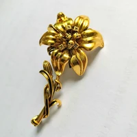 luxury designer signed gold plated flower vtg skull golden pin brooch gifts for ladies