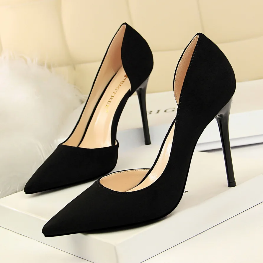 

2023 Women 10.5cm High Heels Prom Flock Slim Pumps Lady Sexy Office Stiletto Heels Scarpins Hollow Party Fetish Kwaii Prom Shoes