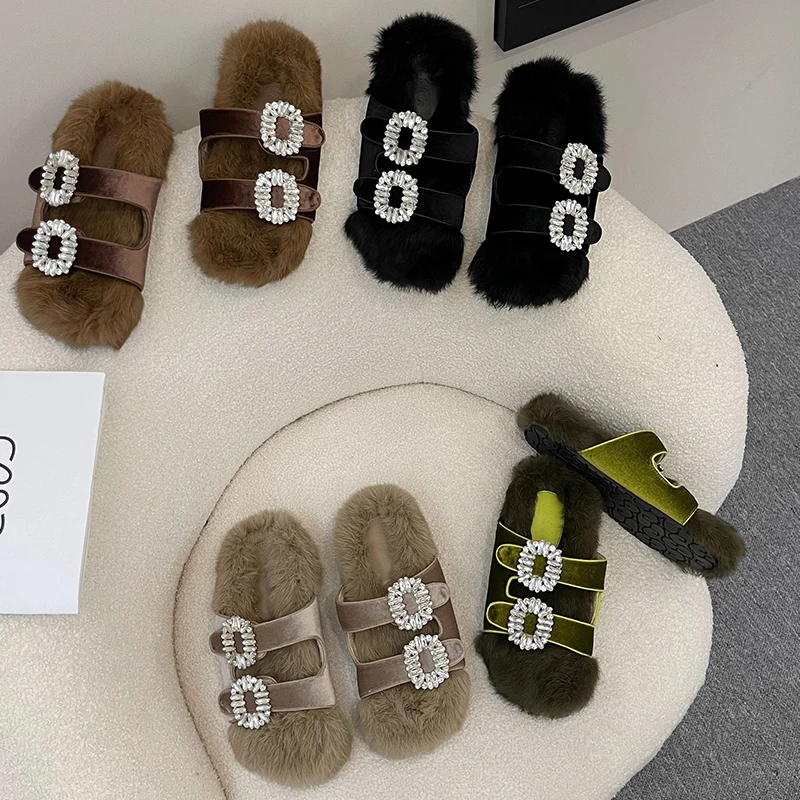 

2022 Womens Winter Slippers Flats Fur Flip Flops Round Toe Luxury Female Shoes Luxury Rhinestones Outside Warm Ladies Slides