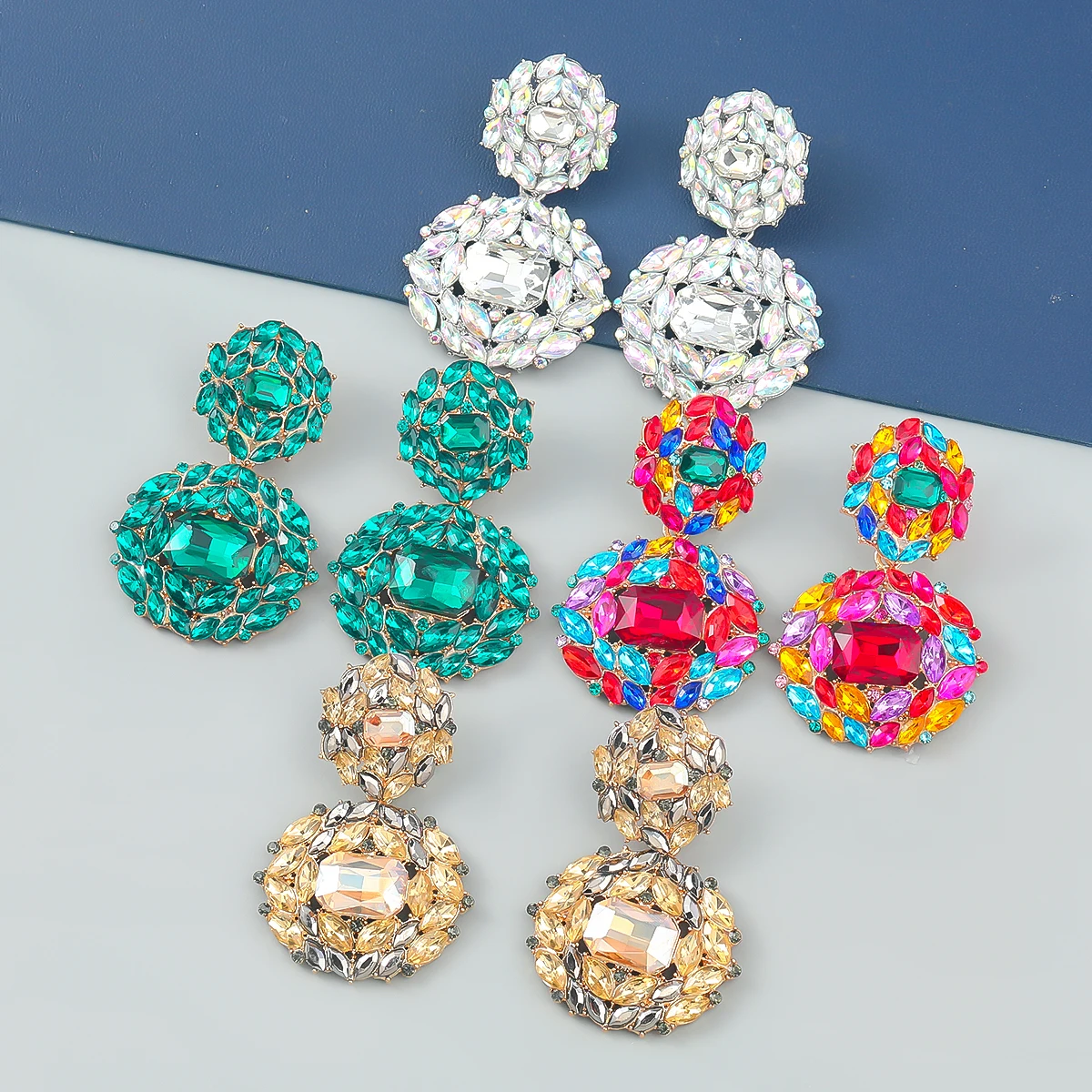 

DOINGPRO Trend Metal Rhinestone Geometric Dangle Earrings Family Banquet Simple Statement Earrings Women's Earrings