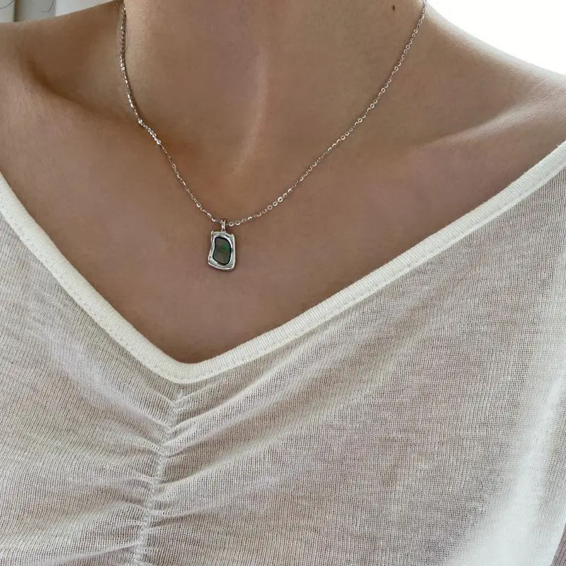 

VENTFILLE Silver Color Black Fritillary Curved Necklace For Women Girl Simple Irregular Jewelry Festival Gift Dropship Wholesal
