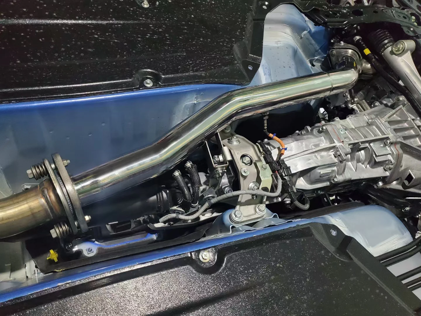Передняя труба GPF/OPF подходит для Subaru BRZ 2.4l 2021-2024 высокопроизводительная средняя