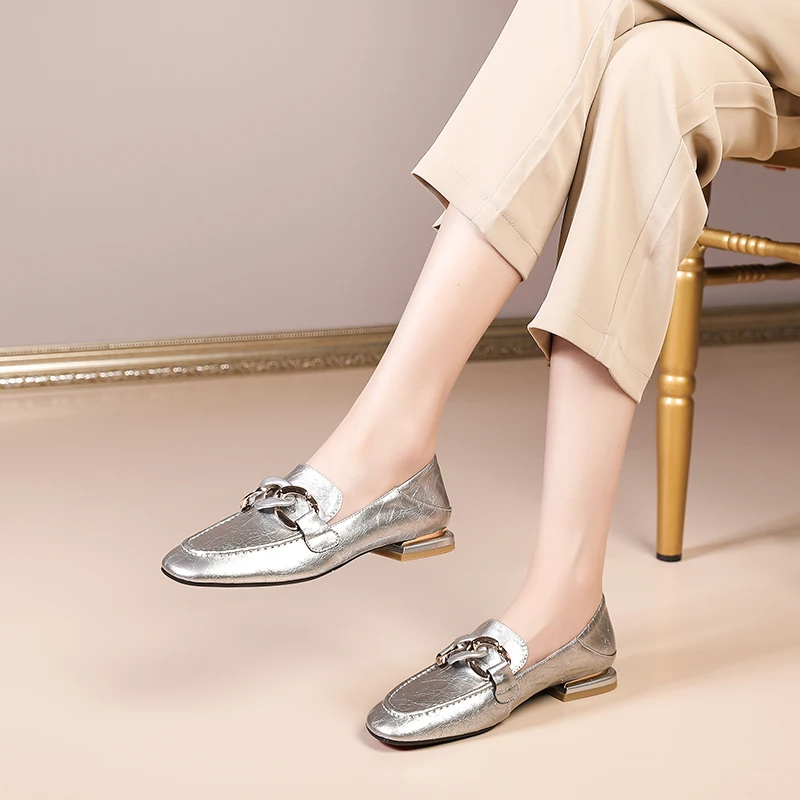 34-43 Rose large size women's shoes cow leather patent leather low heel thick heel metal buckle round head silver women's shoes