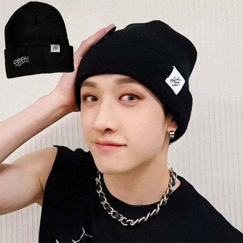 

Wholesale 10pcs/lot Kpop Stray Kids Gorros Bang Chan Knitted Cap Letter Embroidered Elastic Skullies Beanies Hats Women Fashion