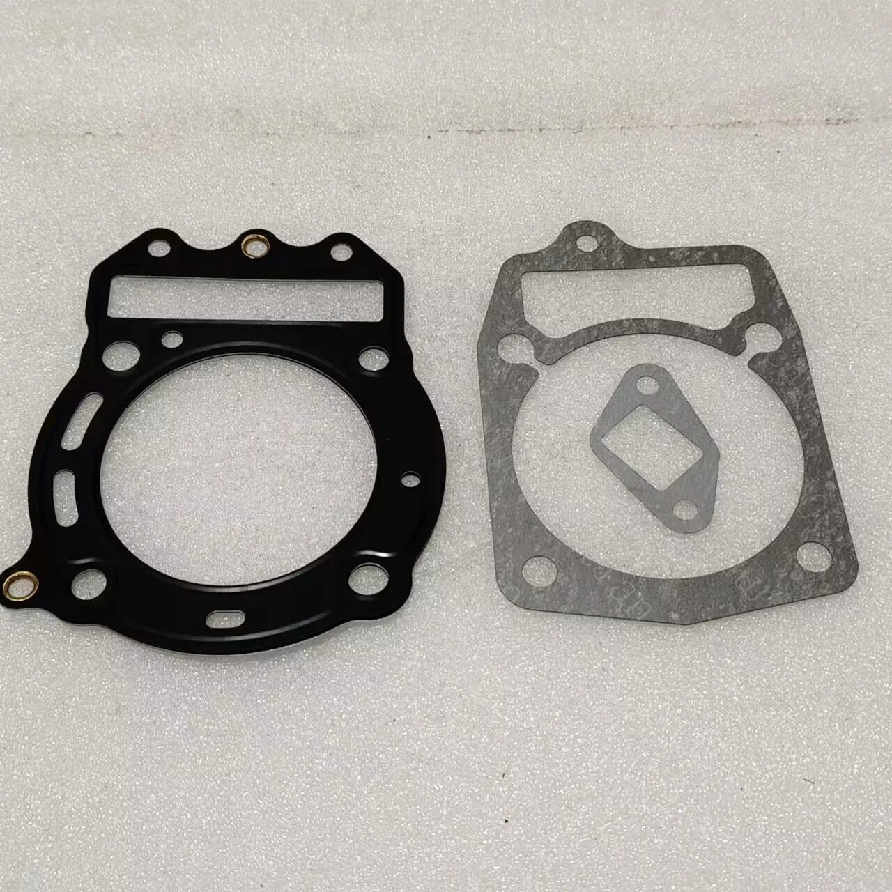 Комплект мотоциклетных цилиндров с поршневым штифтом и прокладками отверстие 72