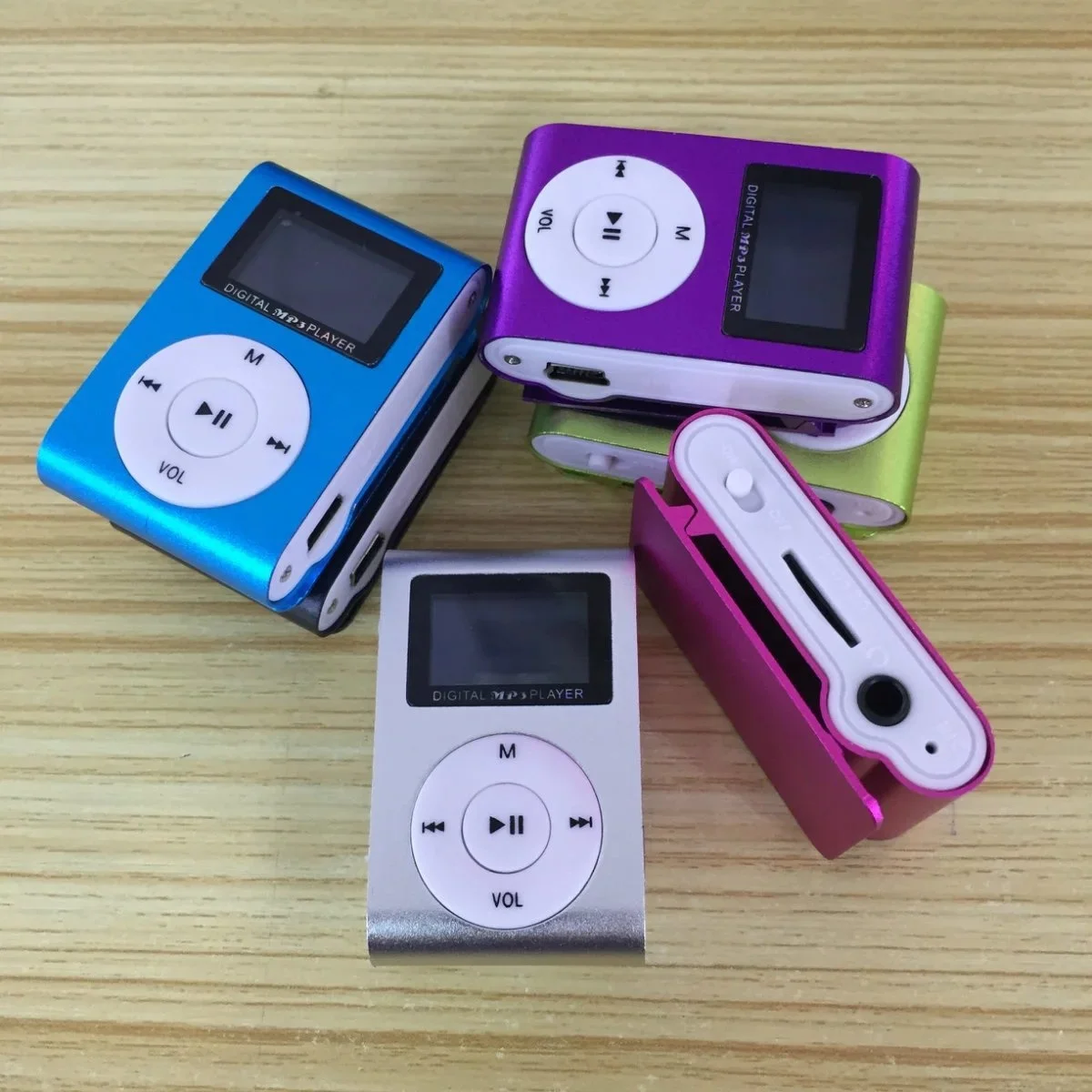 

Mp3 Metal Clip Mp3 Player Gift Student Sports Walkman With Screen Clip Card Favourite Fashion Genuine Hot
