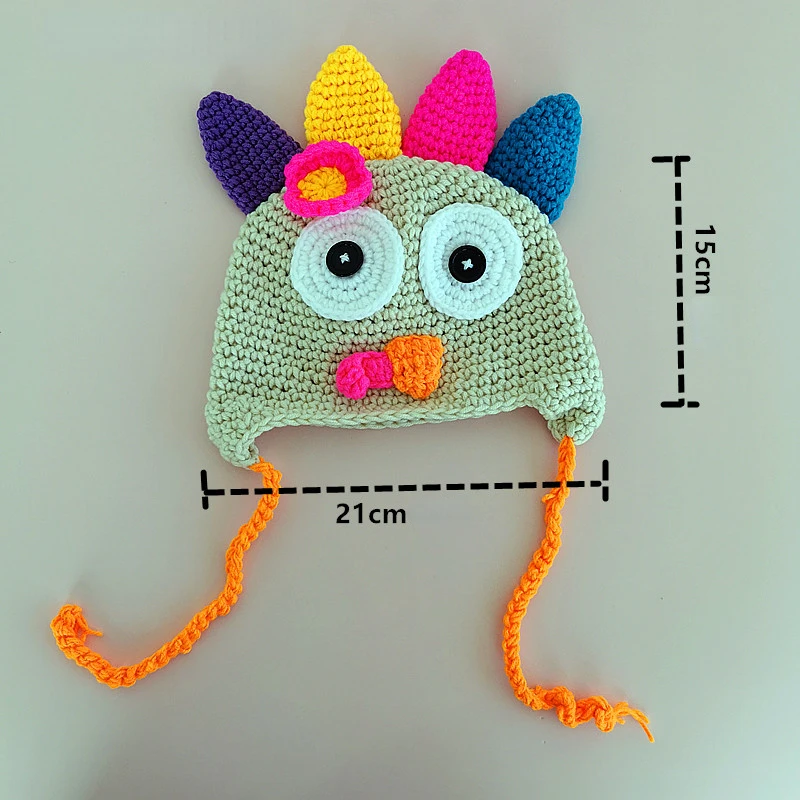 Детская трикотажная шапка для новорожденных ручной работы