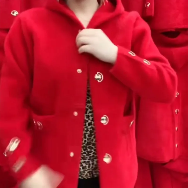 НОВОЕ бархатное пальто с имитацией норки для мамы среднего возраста осень-зима