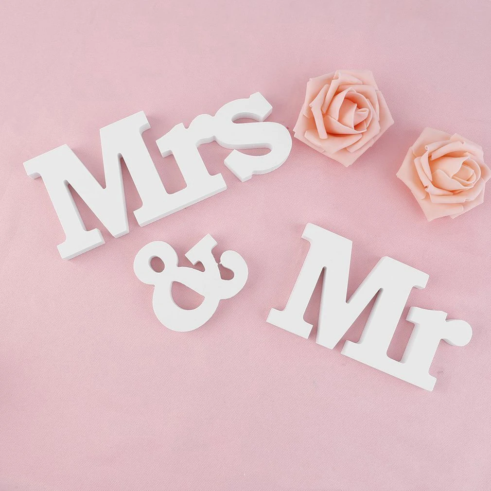 

Wooden Mr&mrs European Wedding Banquet Stage Props Wedding Supplies Wooden English Letter Decorations