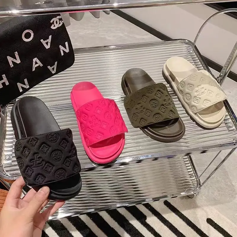 Шлепанцы женские на толстой подошве роскошные дизайнерские сандалии для пляжа