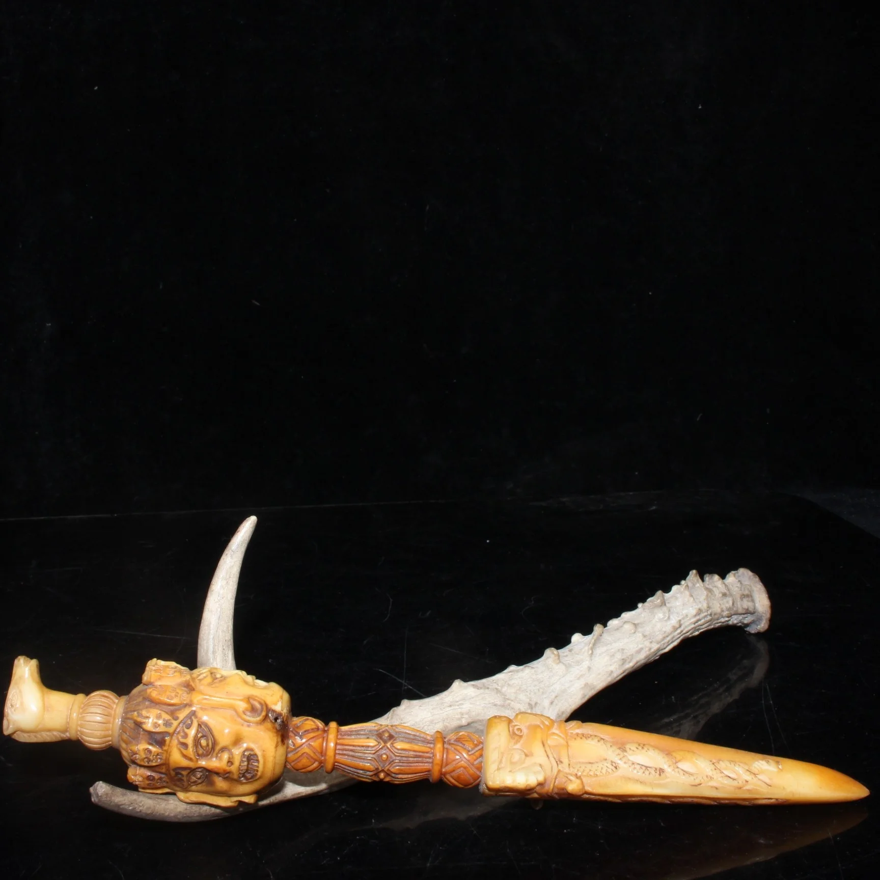 

Коллекция изделий из чистой коровьей кости