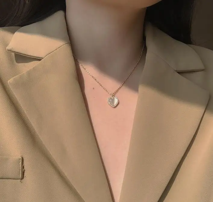 Женское ожерелье с подвеской в виде звезды и Луны