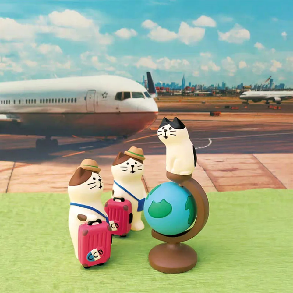 Миниатюрные японские фигурки из каучука для путешествий по всему миру