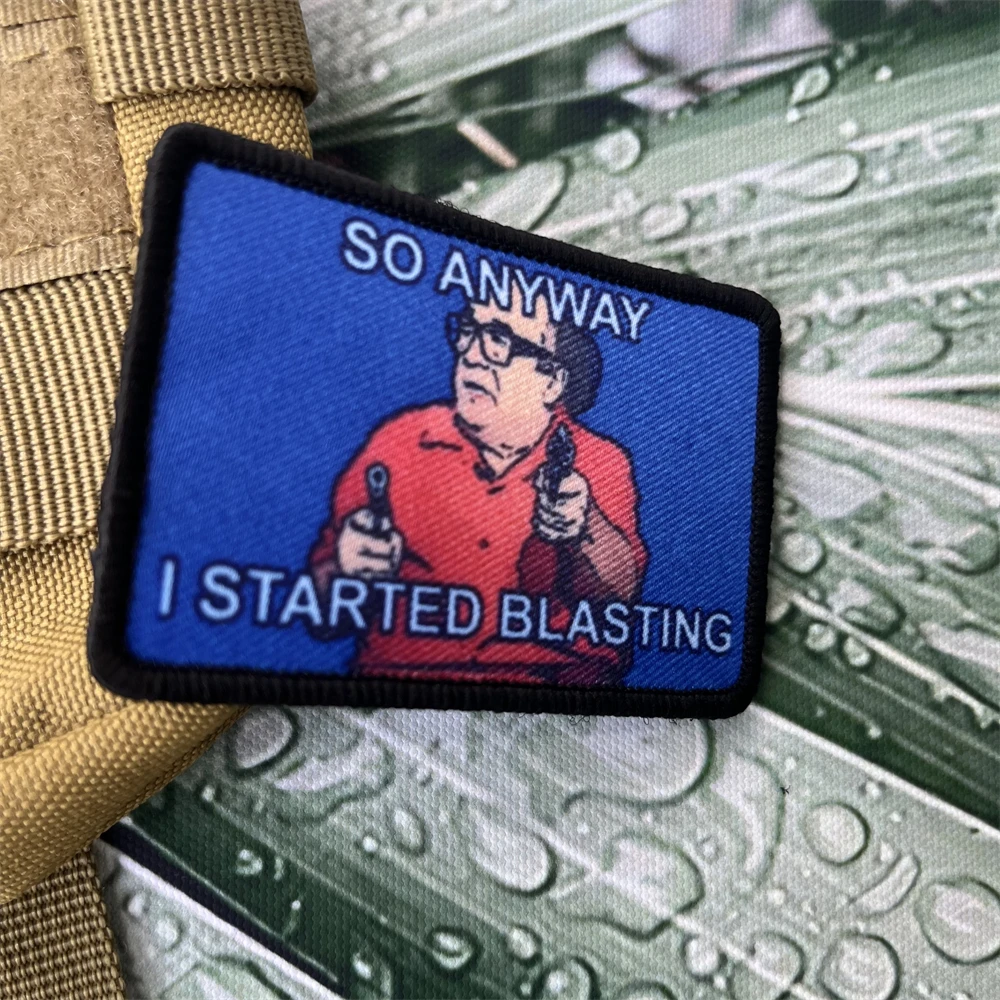 Так что во всяком случае я начал напечатать блестящие патчи фотообои и петли